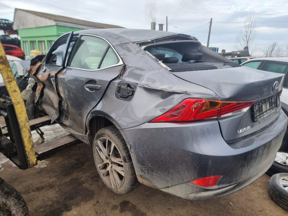 Conducta apa Hybrid 2.5 2AR-FSE Lexus IS XE30 (facelift)  [din 2016 p