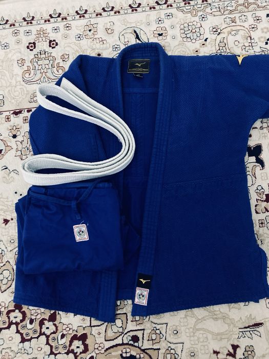 Продам кимано для дзюдо