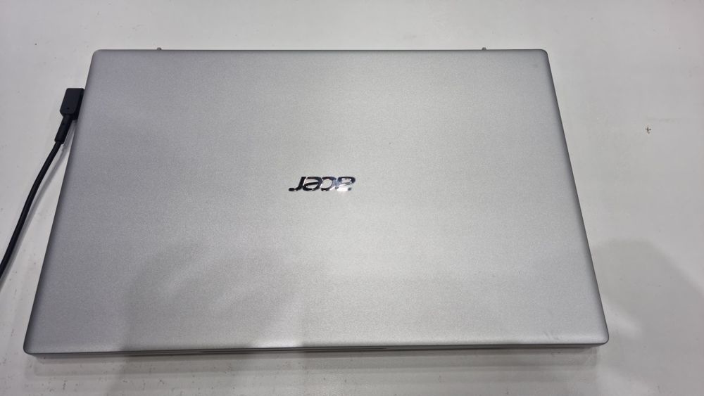 ACER SWIFT 3 ryzen 5