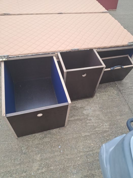 Vand modul pat/bucatarie camper