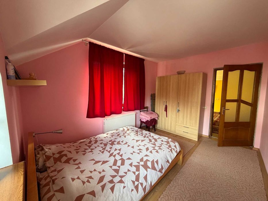 Casă zonă verde | 4 camere, 920 mp teren, garaj | Vălenii de Munte