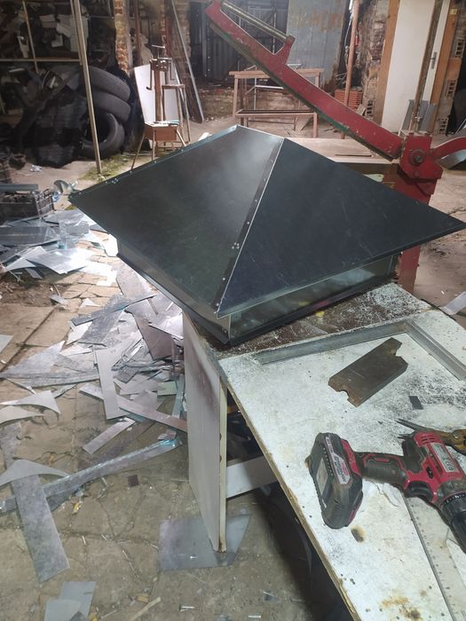 Обшивки и шапки за комин