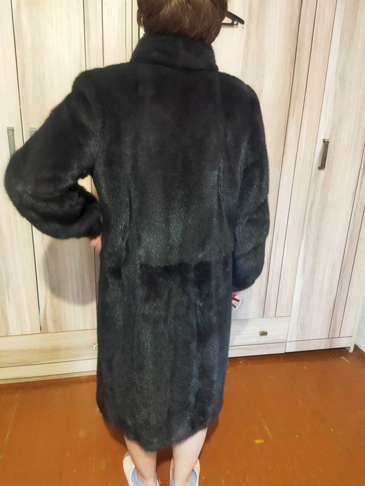 Продам норковую шубу, цвет -графит, 48-50р.