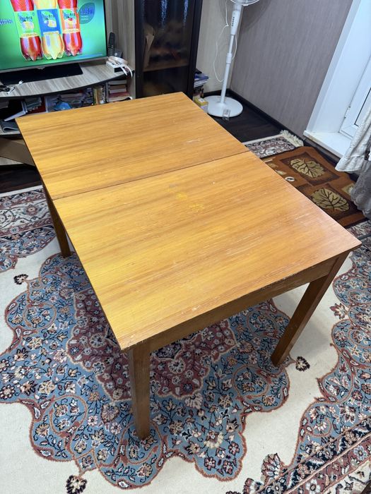 Продам стол в хорошем состоянии