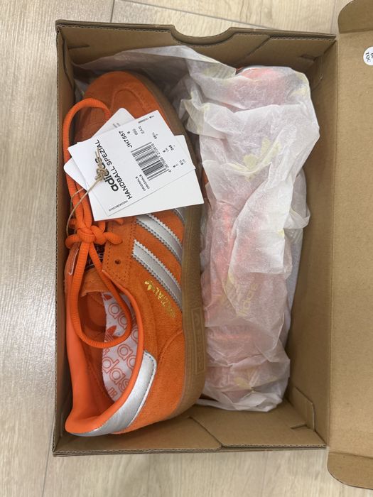 Кроссовки адидас оригинал