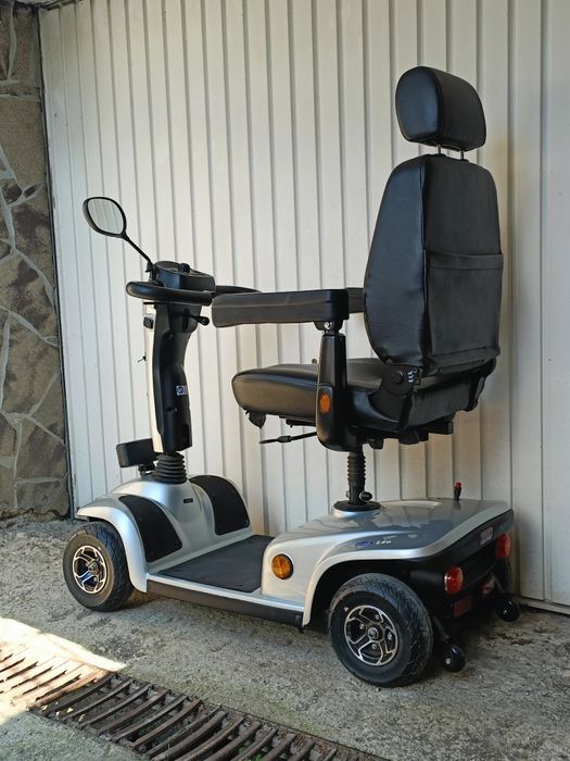 Scaun carucior dizabilitati scuter electric handicap carut tricicleta