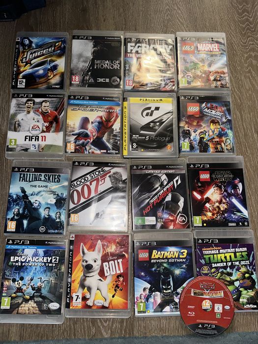 Consola ps 3+2 controller+skylanders dispozitiv si figurine