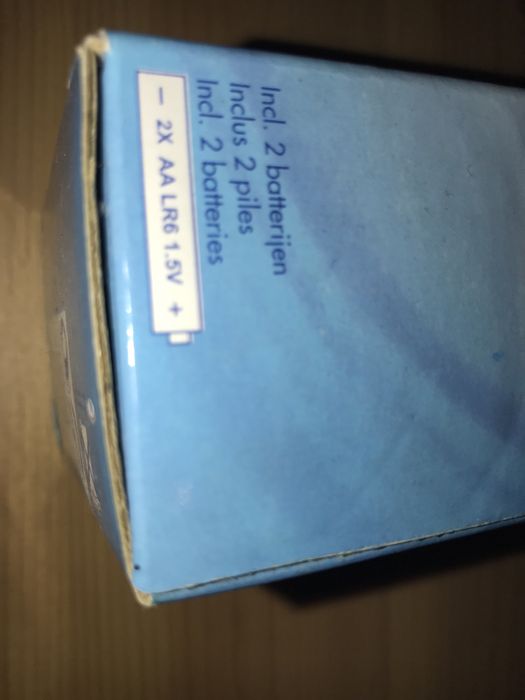 Електрическа четка за зъби с 4 накрайника