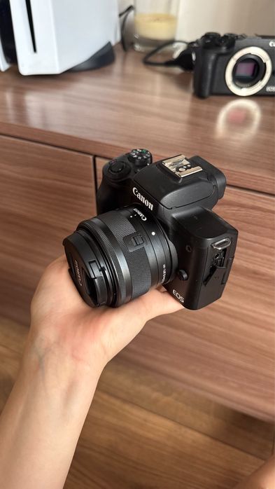 Фотоаппарат Canon eos M50