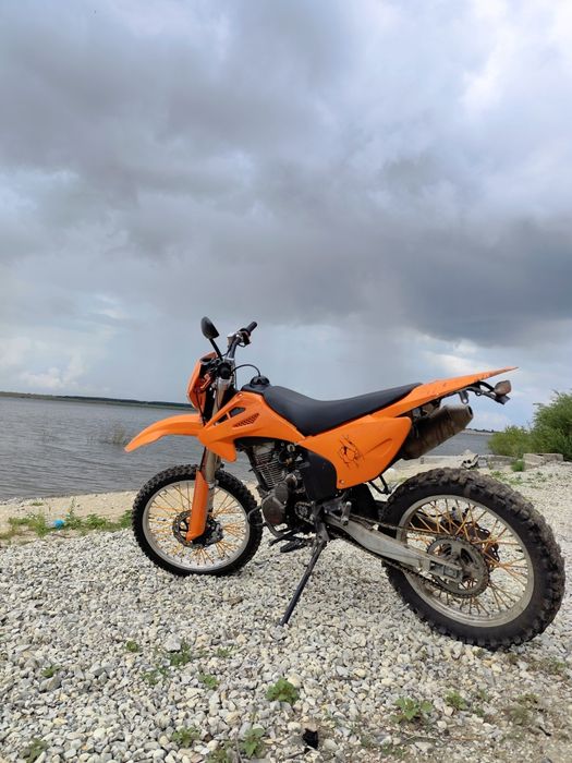 Мотоцикл Эндуро.