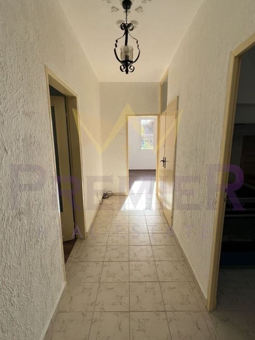 Продава се Тристаен апартамент в Пловдив, Кючук Париж - 87 кв.м за 1009 €/кв.м - Снимка #9