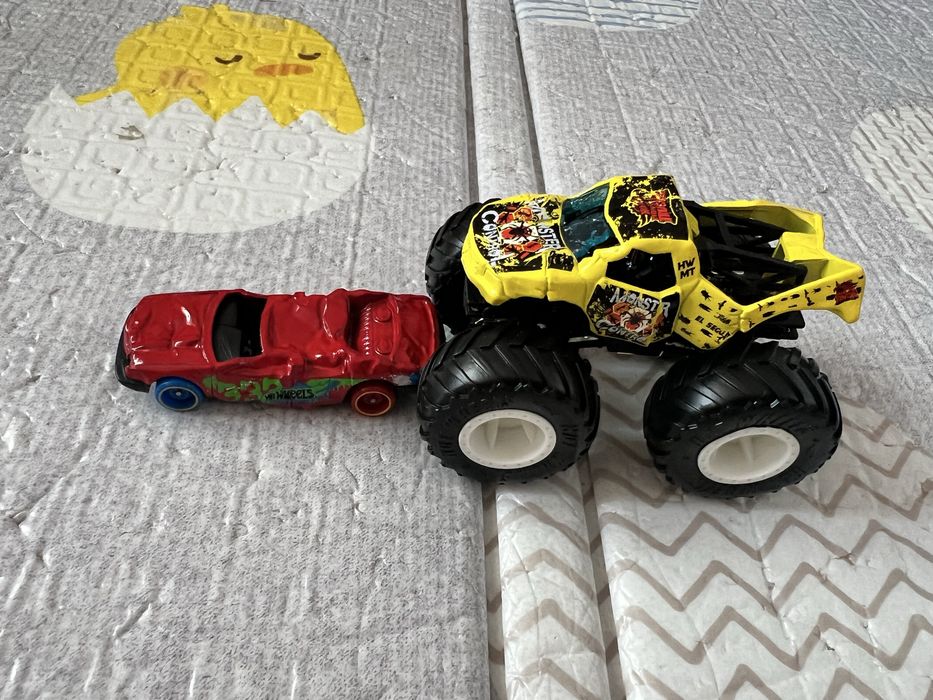 Писта Hot wheels за монстъртрак