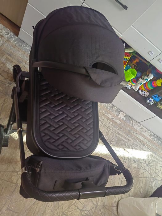 Продам коляску indigo срочно