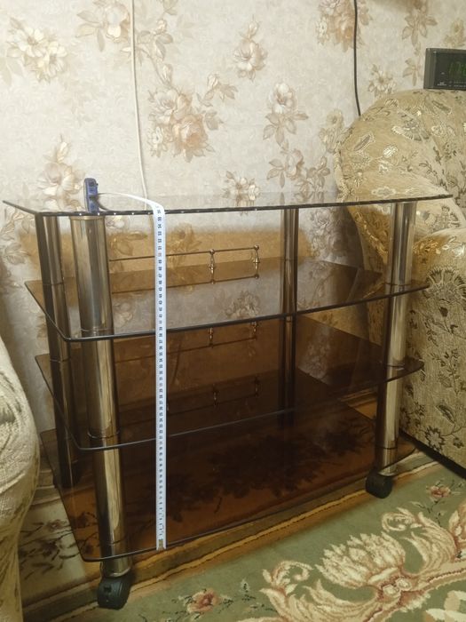 Столик стеклянный