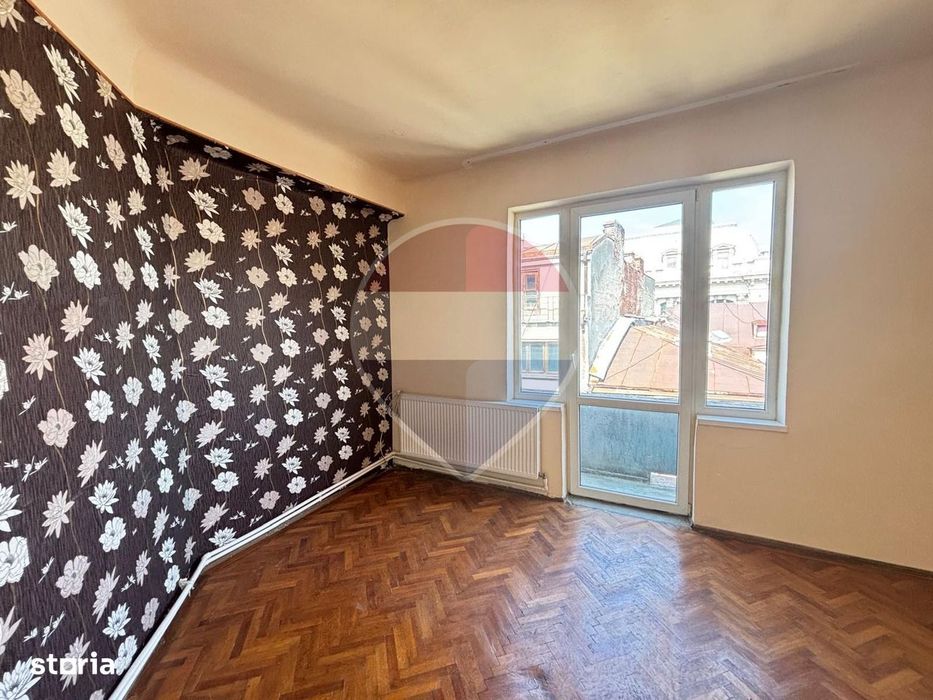 Centrul Istoric București - 3 camere, balcon, 2 boxe, clădire Art Deco