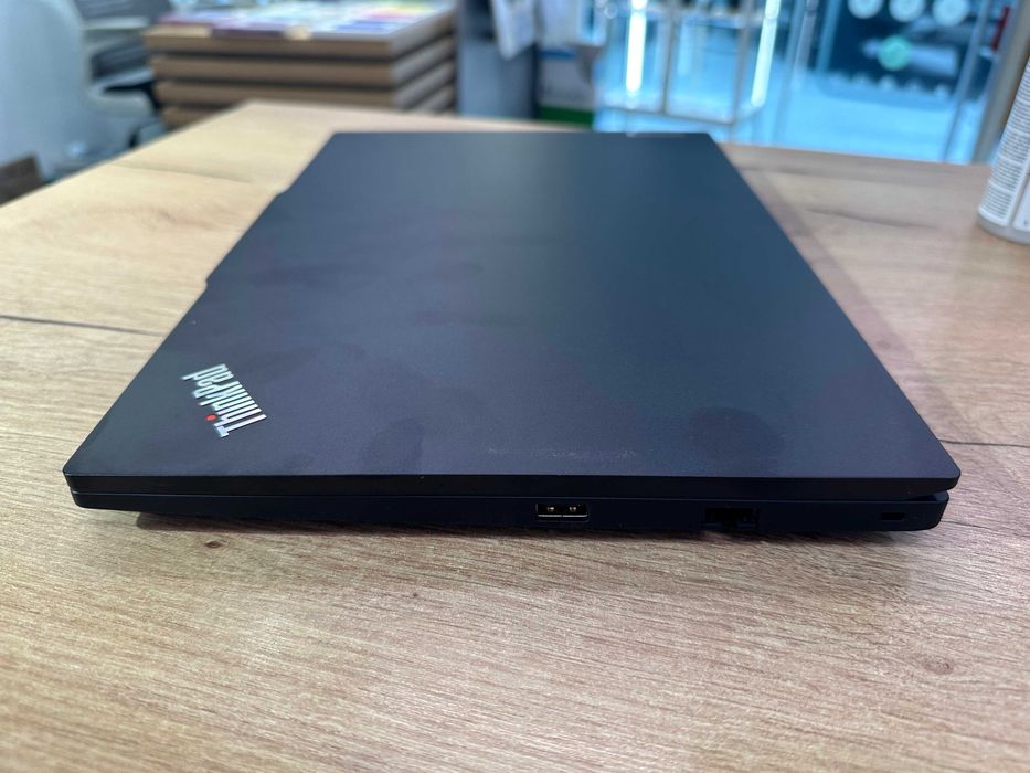 Laptop Lenovo E14 Ultra 5 14'' i5 125H 512/16GB Ram Factura & Garantie