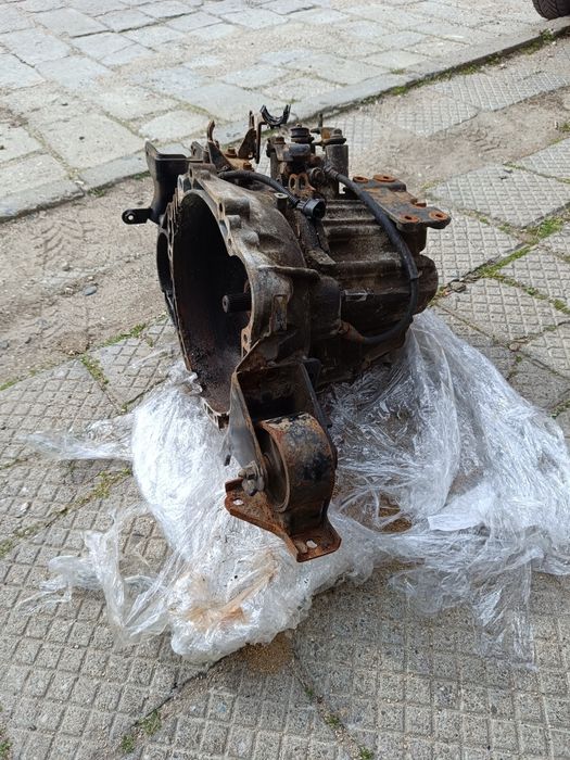 Скоростна кутия Хюндай Туксон 2.0 CRDI 113кс