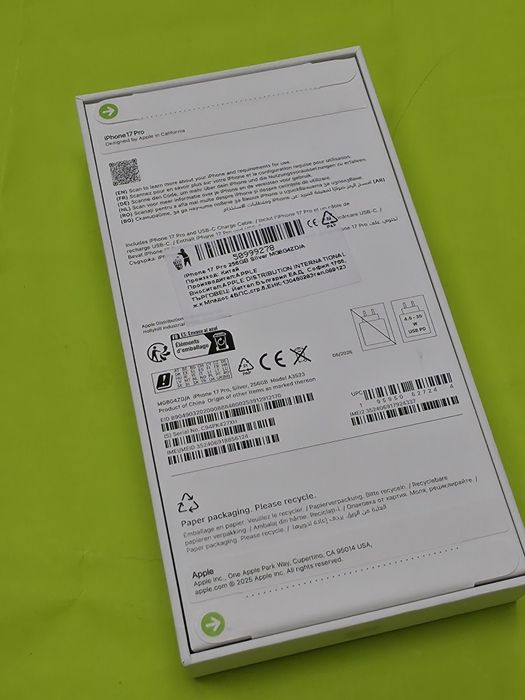 ЗАПЕЧАТАН 256GB iPhone 17 Pro Гаранция Yettel 3г. 2029 Silver | White