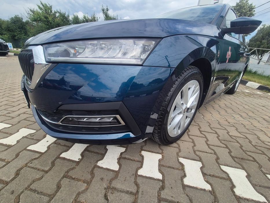 SKODA Octavia 2022 — imagine 3