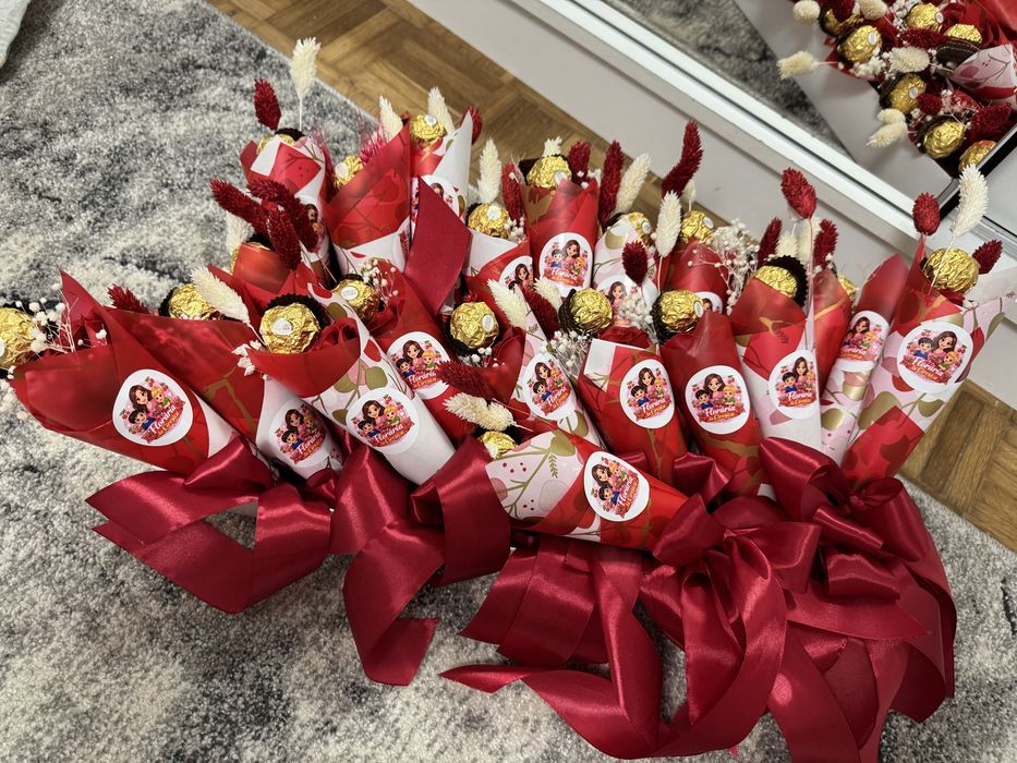 Martisoare unicat , cosulete si buchete lux