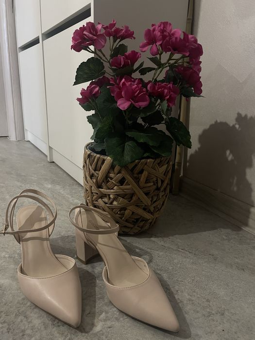 Прекрадни пролетни обувки Graceland