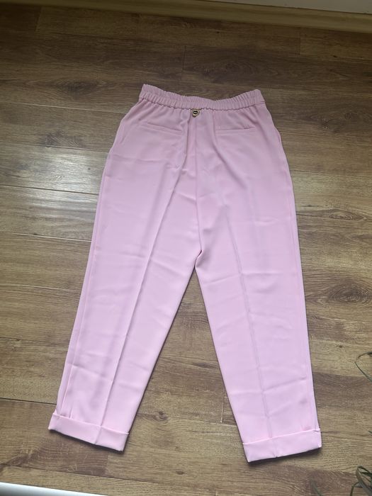 Скъсен панталон на Lynne