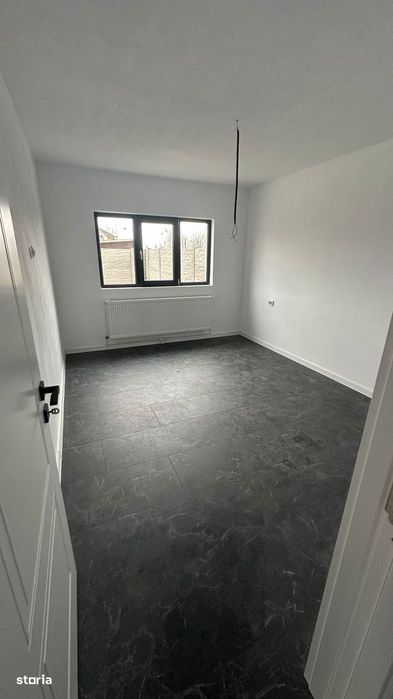 Casă de vânzare în Ișalnița – locuință modernă, la cheie