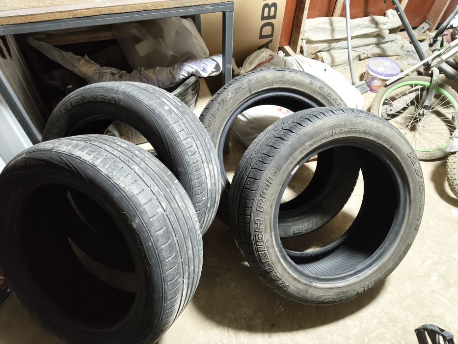 Продам Шины 215/55/17