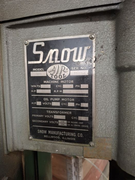 Mașina de găurit automata Snow Manufacturing Fabricație SUA