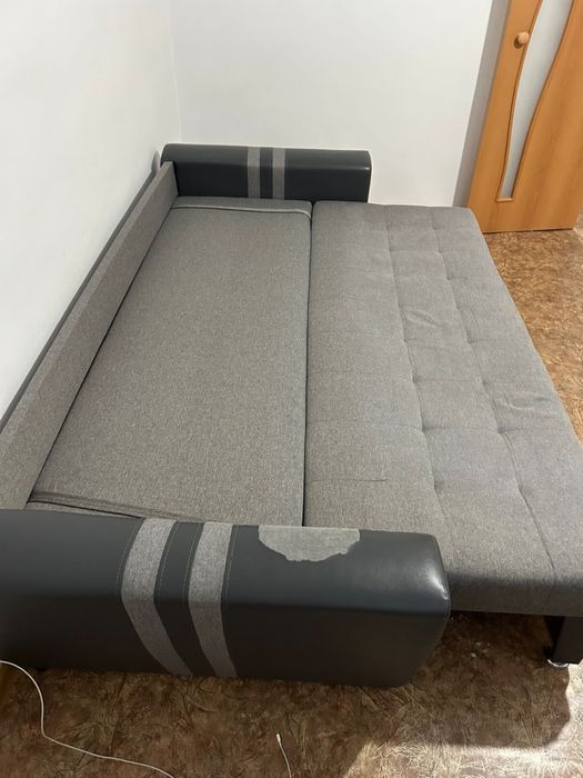 срочно продам диван!!