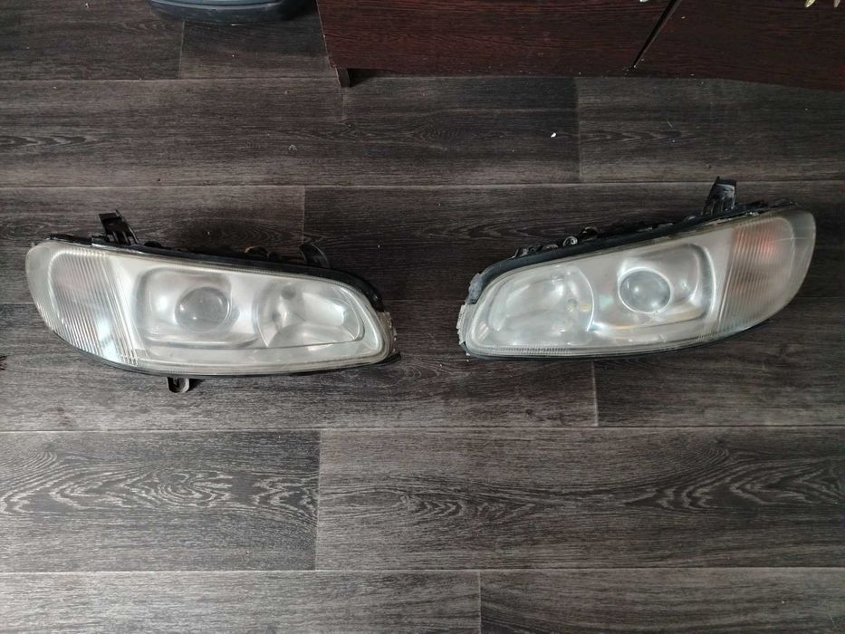Фары на Опель Омега