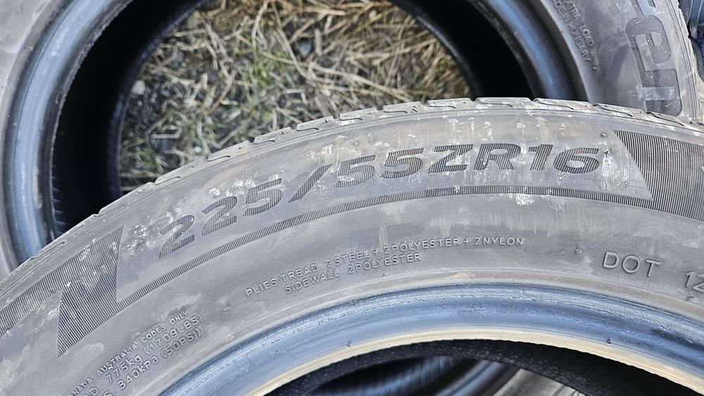 2бр гуми 225 55 16 дот 22 лауфен laufen