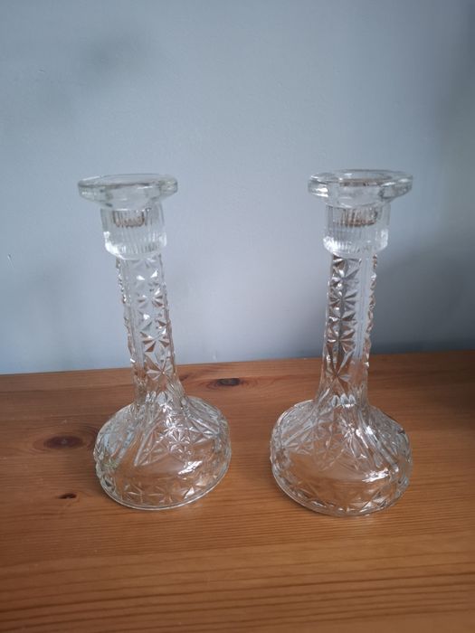 Suporturi de lumanari (sfesnice) vechi din cristal