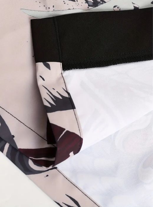 Ризи и Сетове с Ярки Японски Дизайни