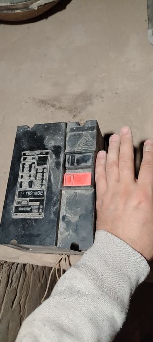 Sovet davridagi avtomat o‘chirgich (25A) Ruminiya avtomat o‘chirgich (