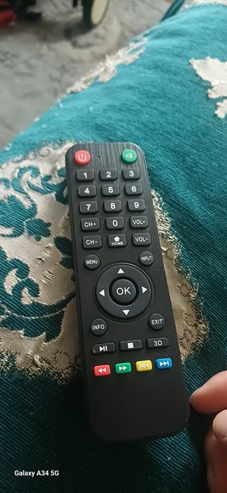 Продам телевизор на запчасти