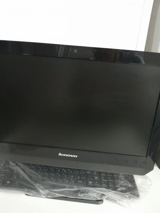 Моноблок  компьютер Lenovo