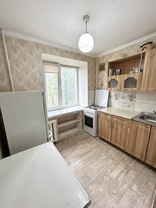 Продается 3 комн квартира