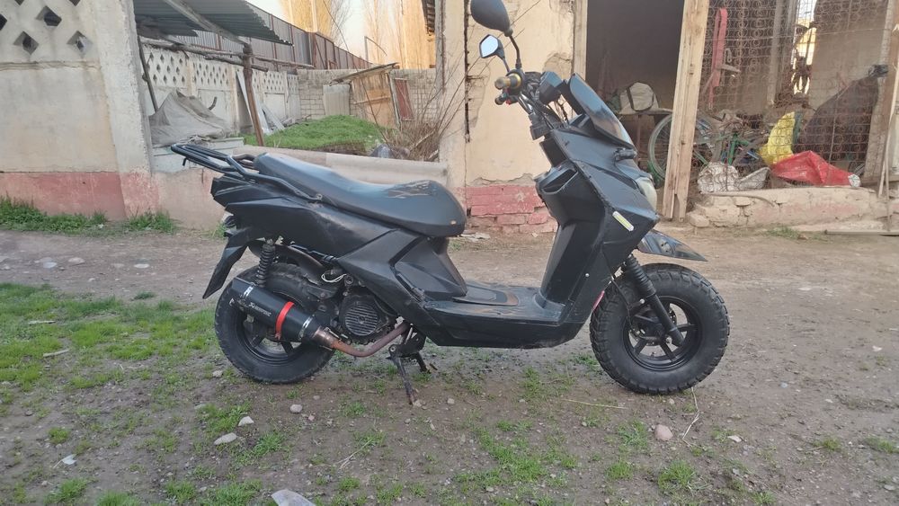 Продаётся Скутер wasat 149 см состаЯние среднее цена  договорна