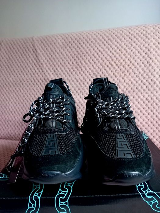 Versace Chain Reaction black