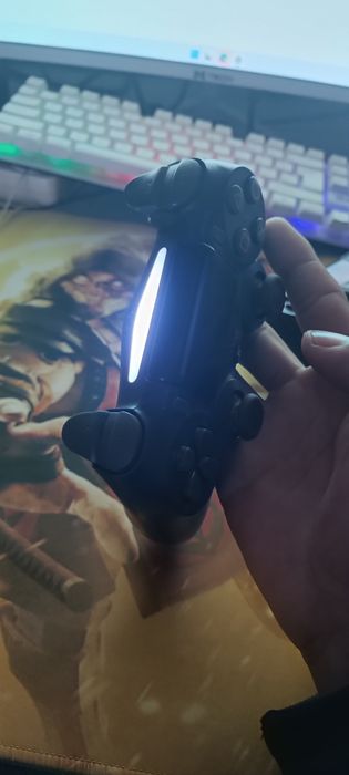 DualShock 4 Gempad sotiladi