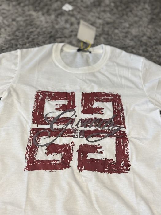 Givenchy T-shirt