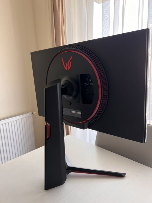 Monitor Lg UltraGear 180hz IPS 27” 2560x1440