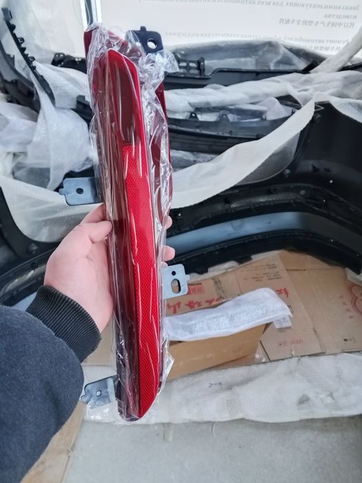 Orqa Chap Otrajatel Dongfeng EP 008