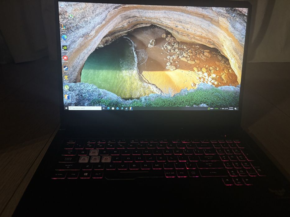 Laptop gaming ASUS TUF 17 inch GTX 1650 16GB RAM