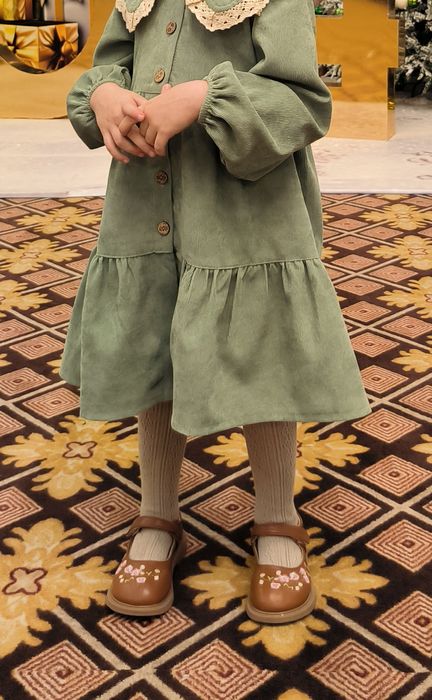 Туфли на девочку 25 р-р