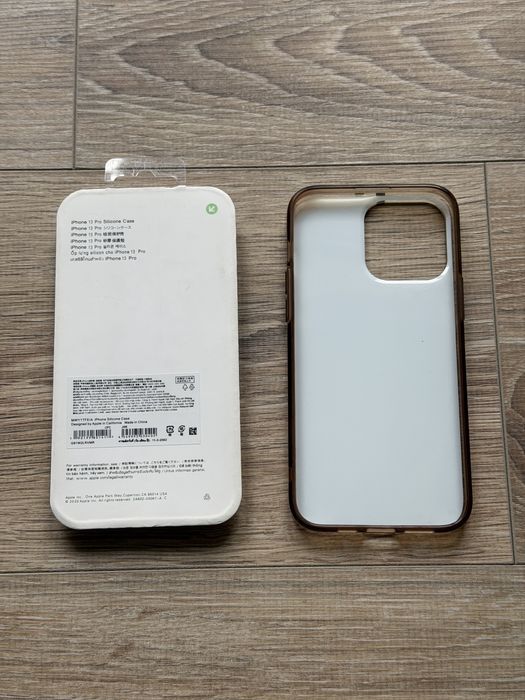 Husa/carcasa Apple / Guess iPhone 13 pro si 13 pro max