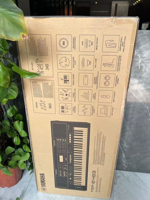 Синтезатор Yamaha PSR-E483