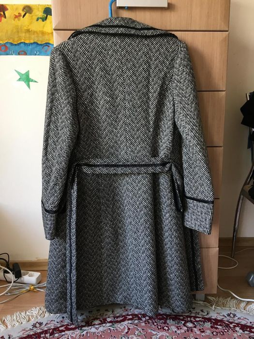 Продаю женское пальто