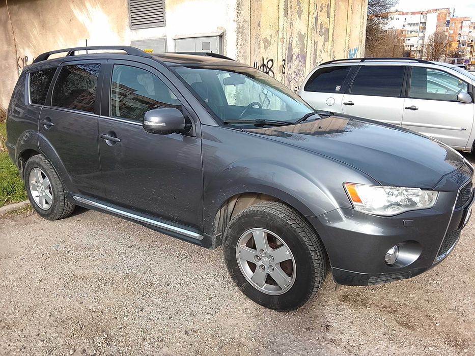 Mitsubishi Outlander 2012 г.